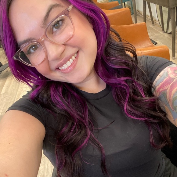 Meet your Posher, Emma - Picture 1 of 1